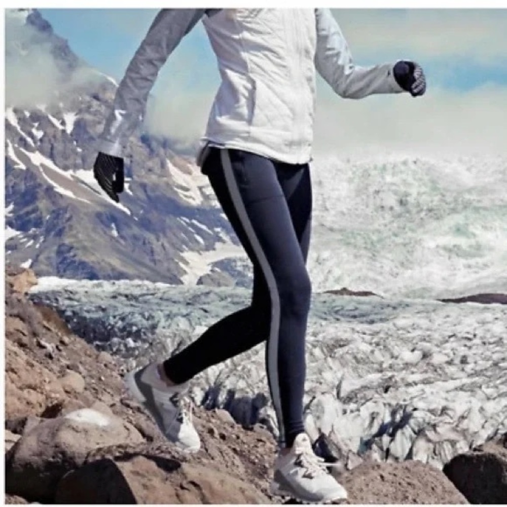 Athleta Tall Street to Summit Fleece Leggings Reflective Stripe size Medium Tall